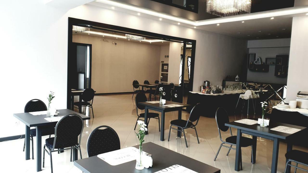 Hotel Bukowiec Легионово Екстериор снимка